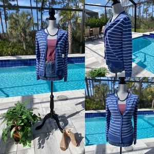 NWOT Beautiful GAP Cardigan. Sz. Small